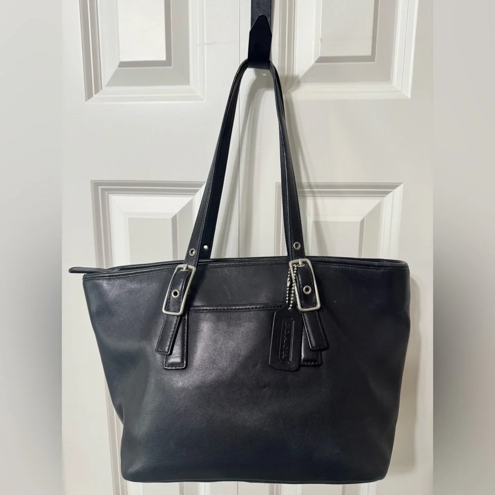 Coach Black Soft Leather Bag Satchel with Adjustable Straps EUC - Picture 7 of 10